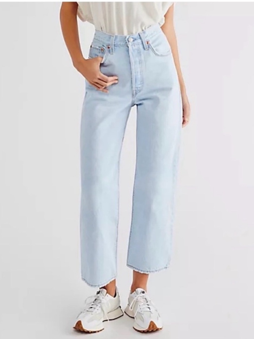 Levi’s Ribcage Straight Ankle Jeans
